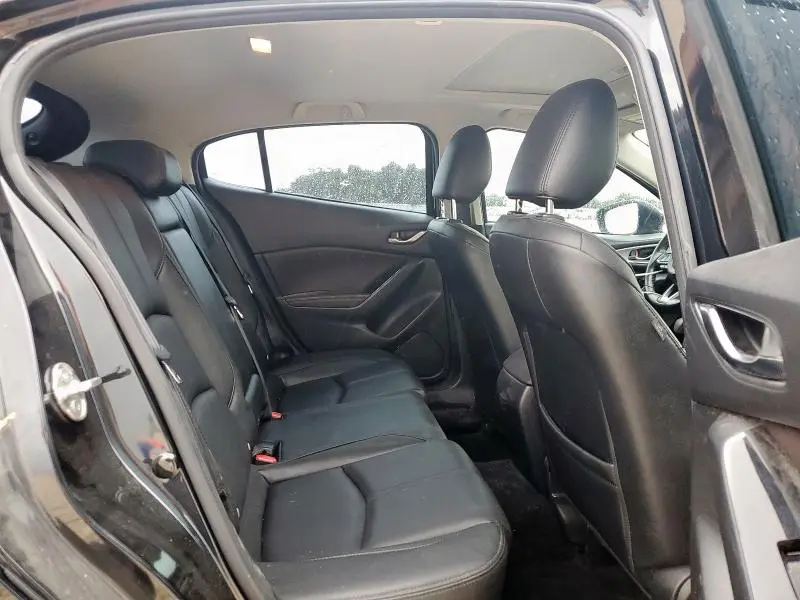 2018 MAZDA 3 TOURING