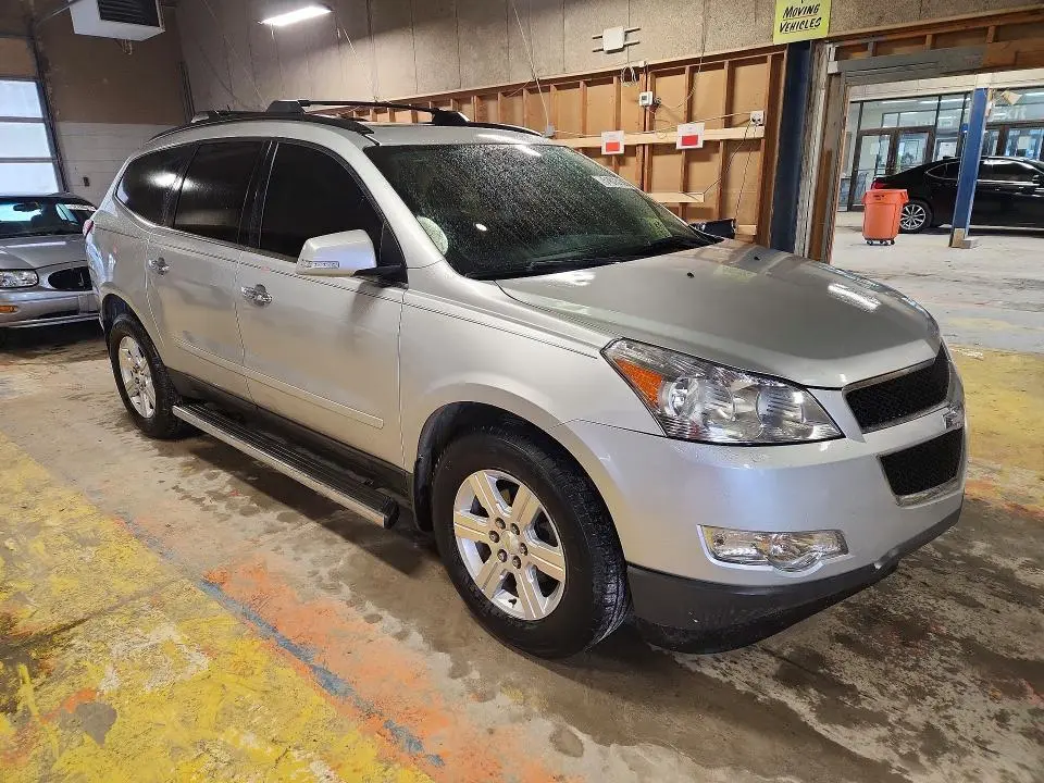2012 CHEVROLET TRAVERSE LT  