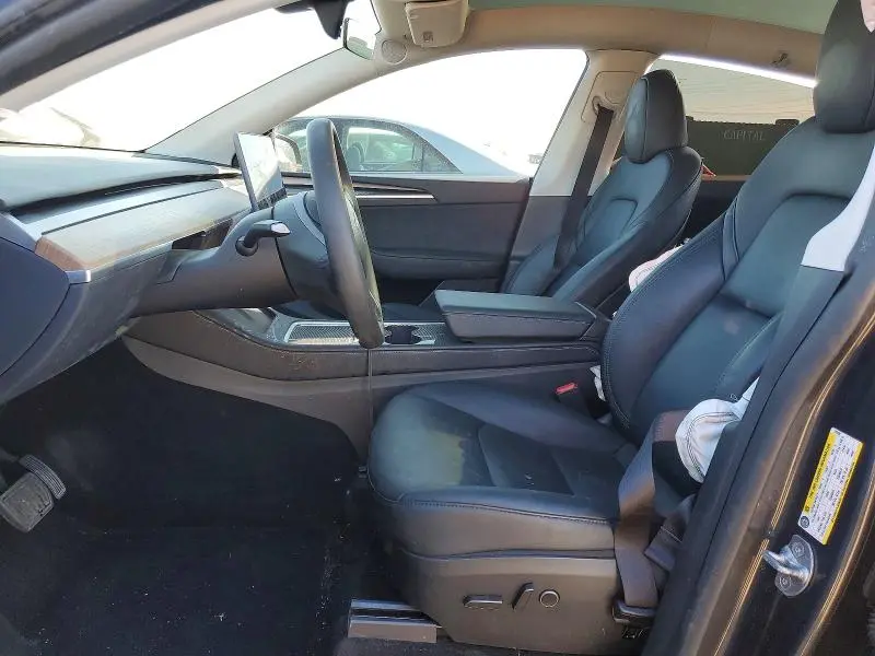 2025 TESLA MODEL Y   