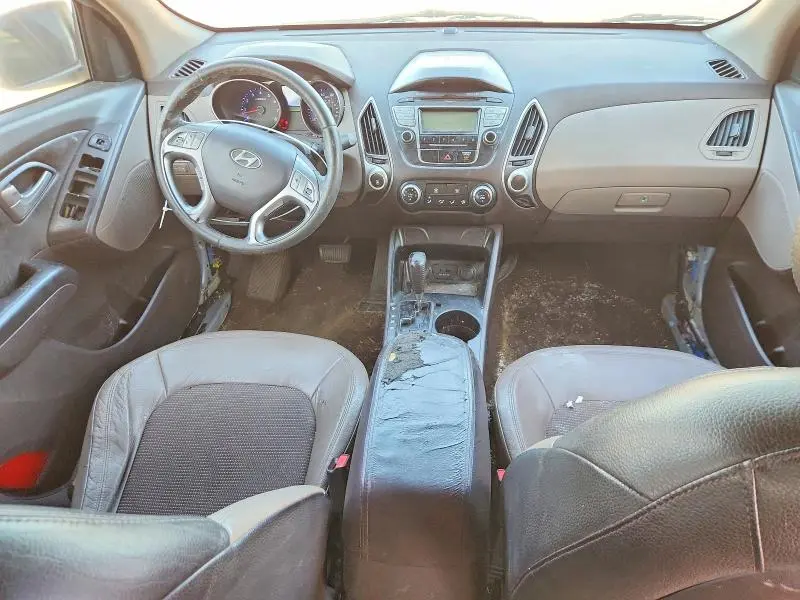 2011 HYUNDAI TUCSON GLS  
