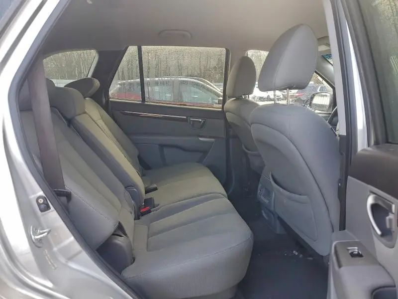 2010 HYUNDAI SANTA FE GLS  