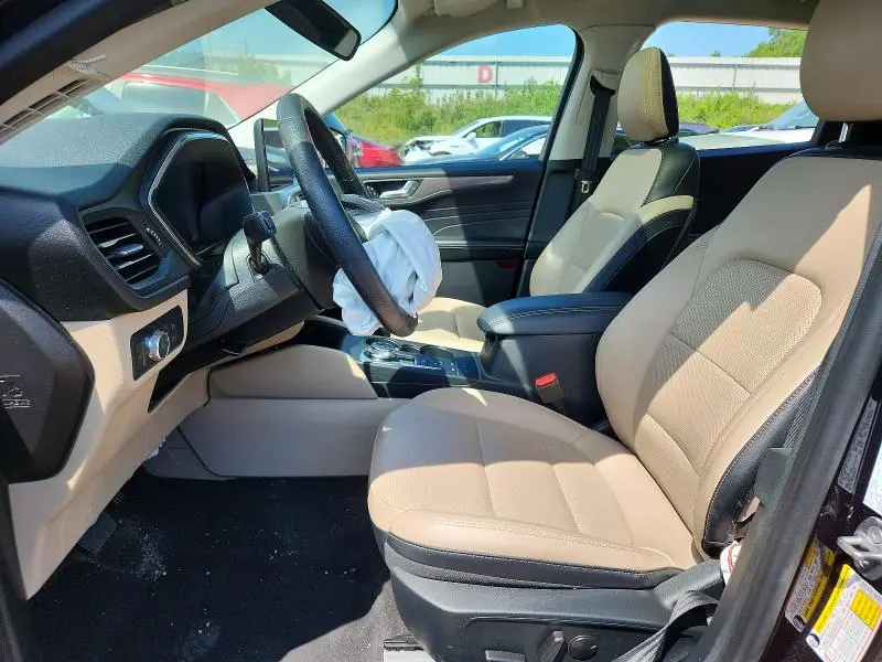 2021 FORD ESCAPE TITANIUM  