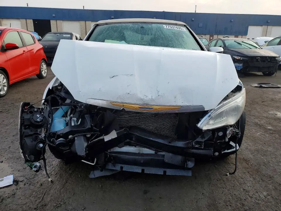 2011 CHRYSLER 200 LIMITED  