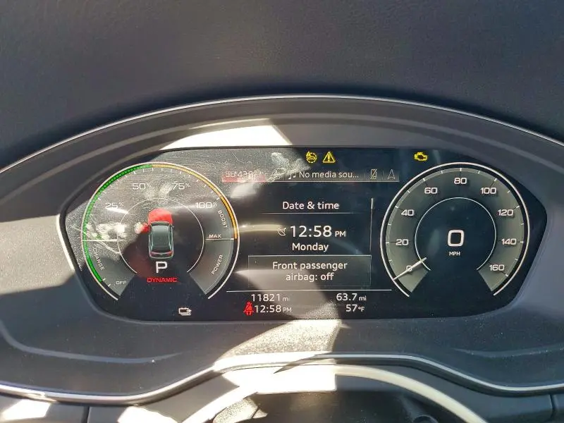 2025 AUDI Q5 E PREMIUM PLUS 55  