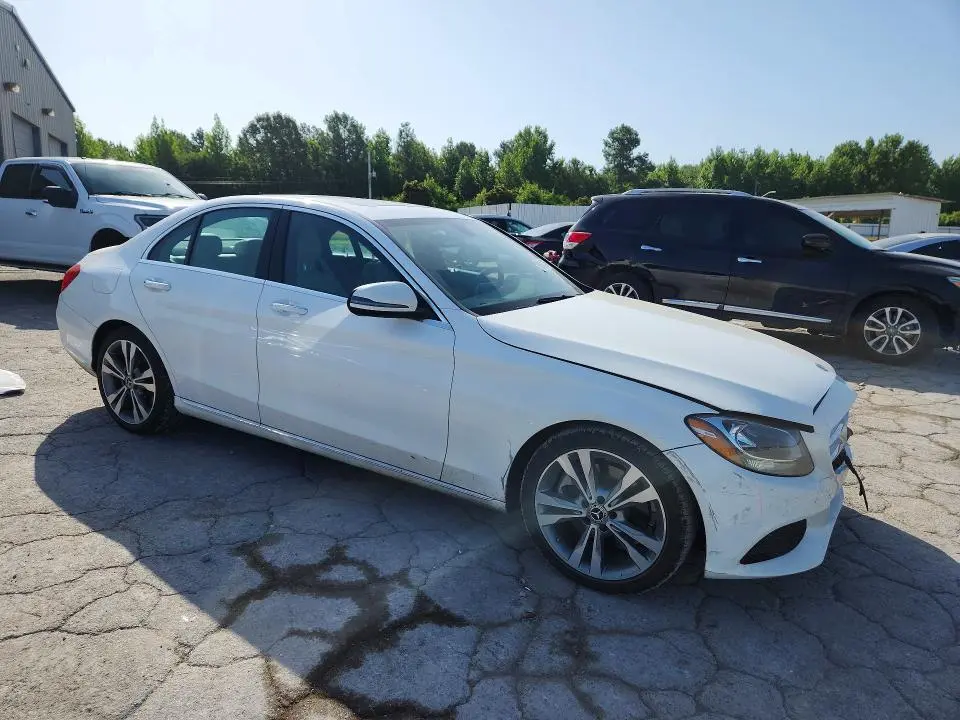 2018 MERCEDES-BENZ C 300  