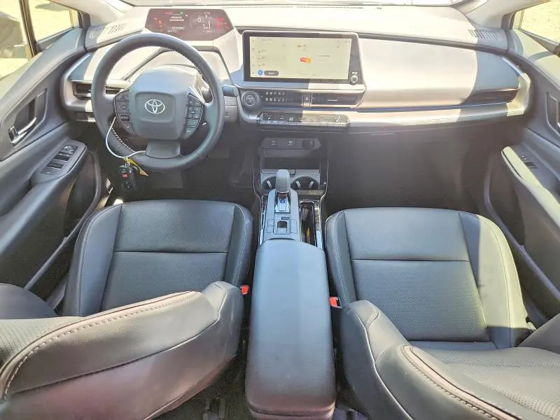 2023 TOYOTA PRIUS XLE  