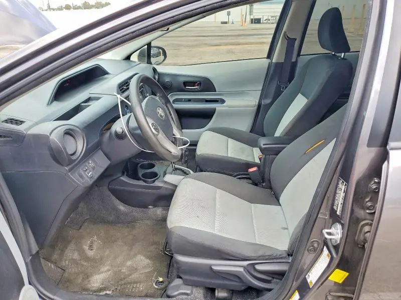 2013 TOYOTA PRIUS C THREE  