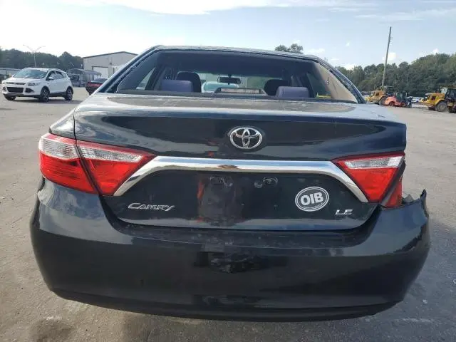 2016 TOYOTA CAMRY LE  