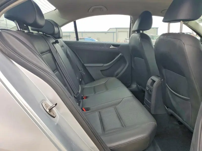 2014 VOLKSWAGEN JETTA SE  