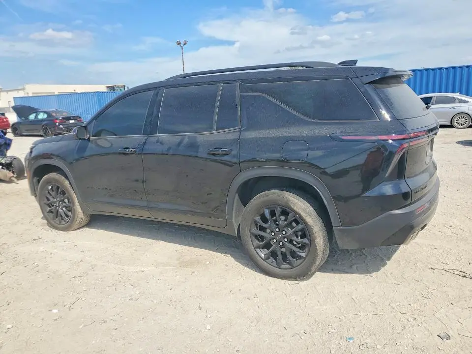 2024 CHEVROLET TRAVERSE LT  