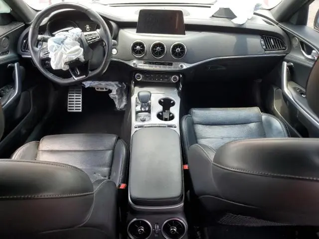 2018 KIA STINGER GT2  