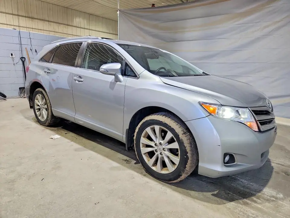 2015 TOYOTA VENZA LE  