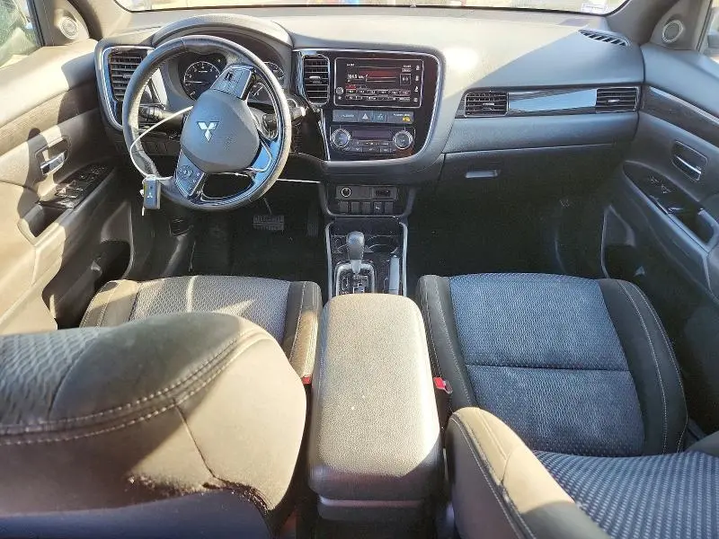 2018 MITSUBISHI OUTLANDER SE  