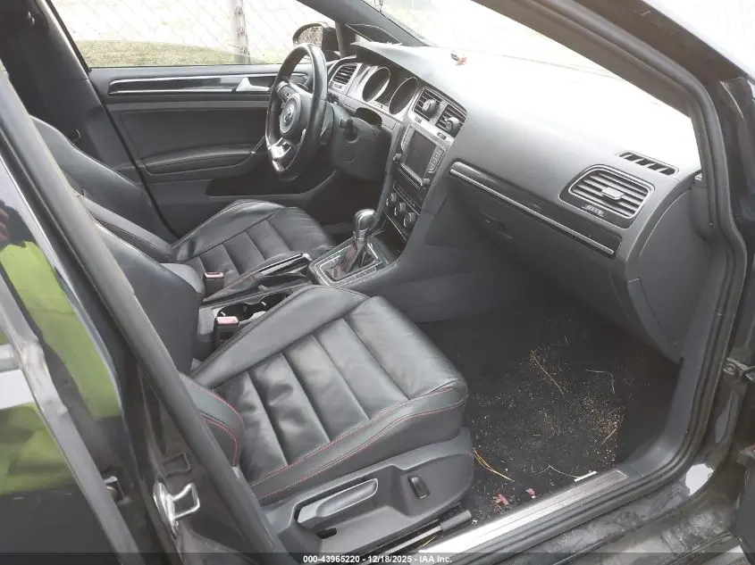 2016 VOLKSWAGEN GOLF GTI AUTOBAHN W/PERFORMANCE PACKAGE 4-DOOR