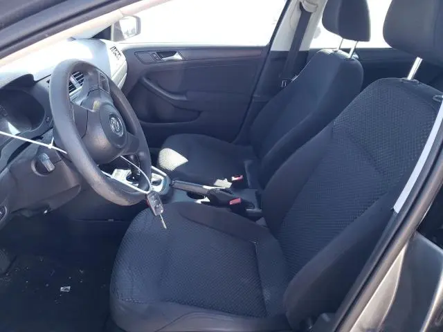 2011 VOLKSWAGEN JETTA BASE  