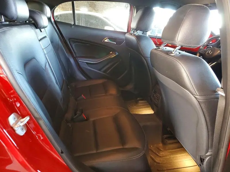 2016 MERCEDES-BENZ GLA 250  