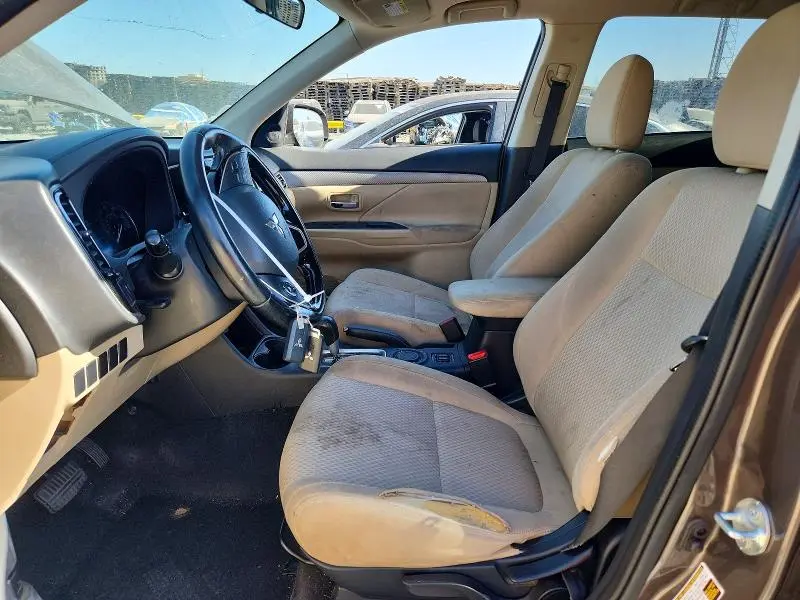 2016 MITSUBISHI OUTLANDER SE  