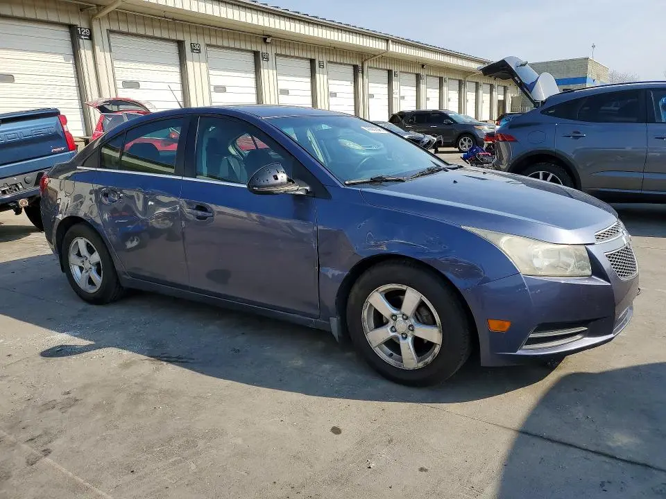 2013 CHEVROLET CRUZE LT  