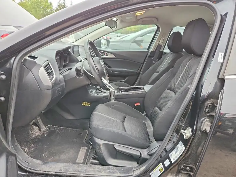 2018 MAZDA 3 GS  