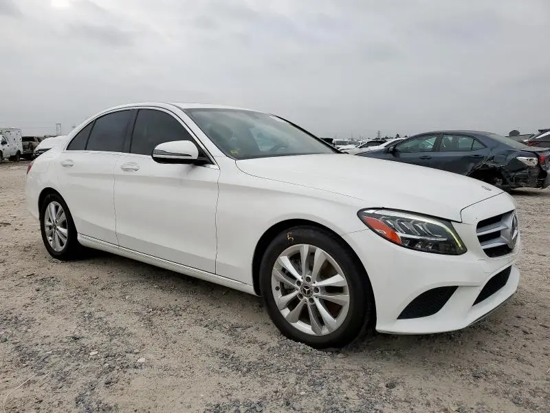 2019 MERCEDES-BENZ C 300  