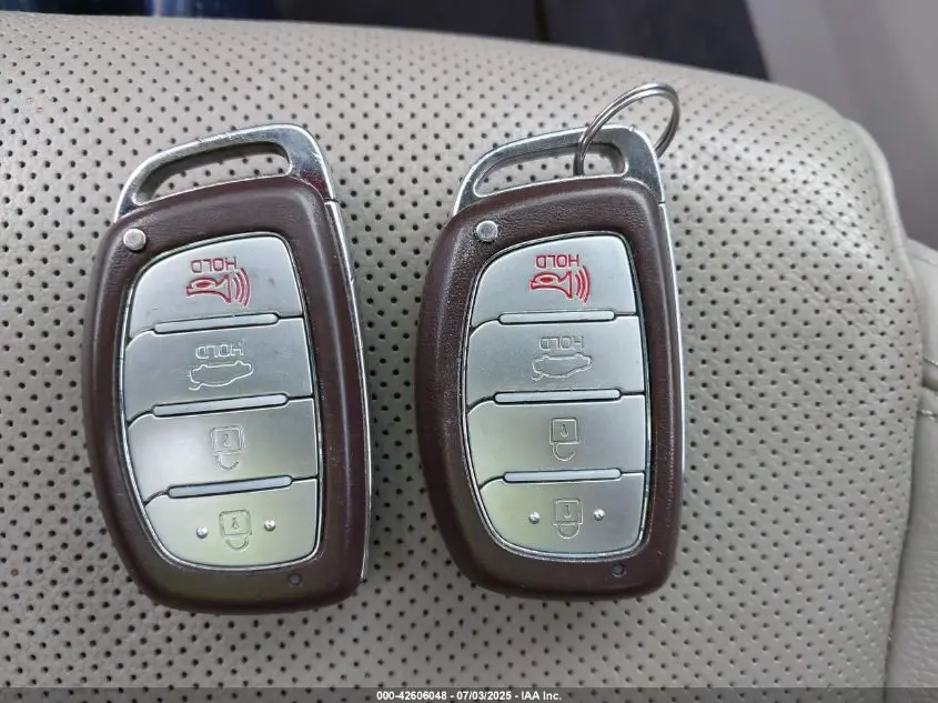 2017 HYUNDAI SONATA LIMITED