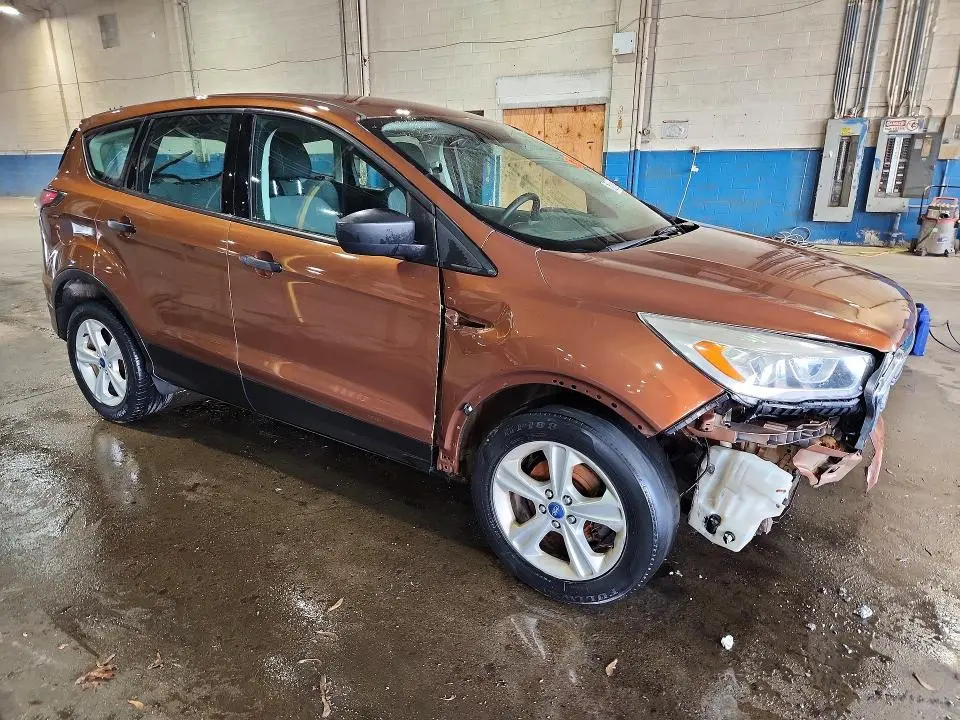 2017 FORD ESCAPE S  
