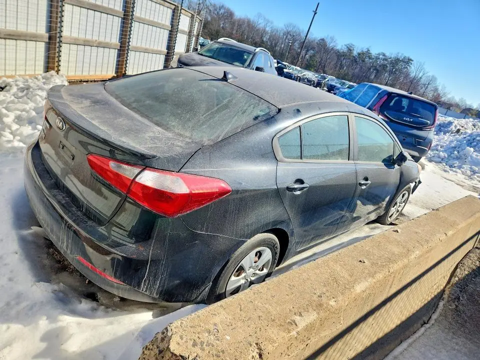2016 KIA FORTE LX  