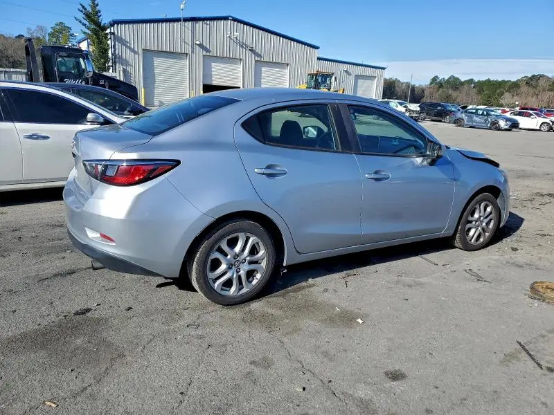 2017 TOYOTA YARIS IA   