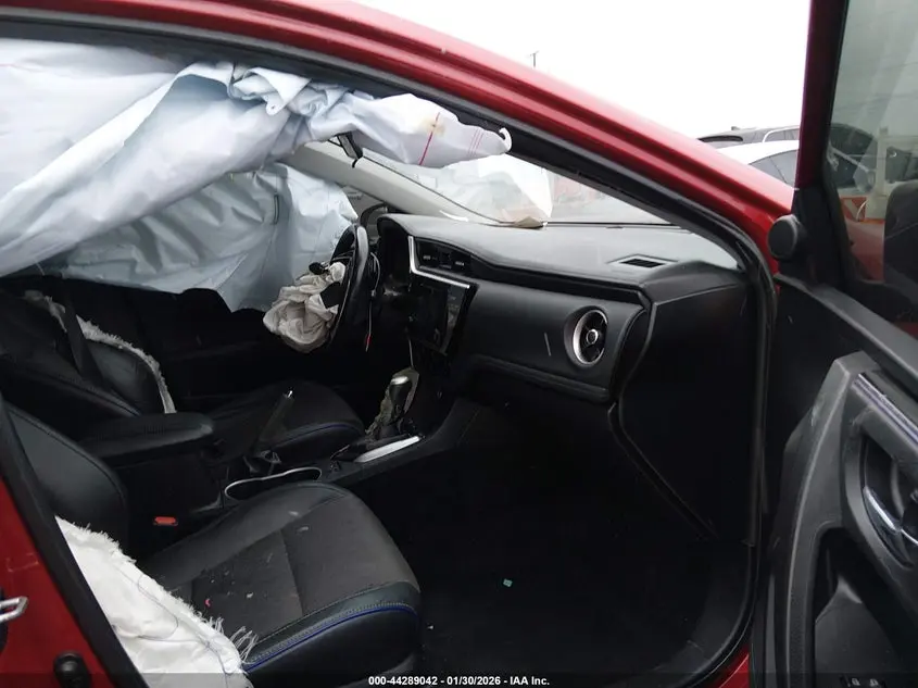 2017 TOYOTA COROLLA SE