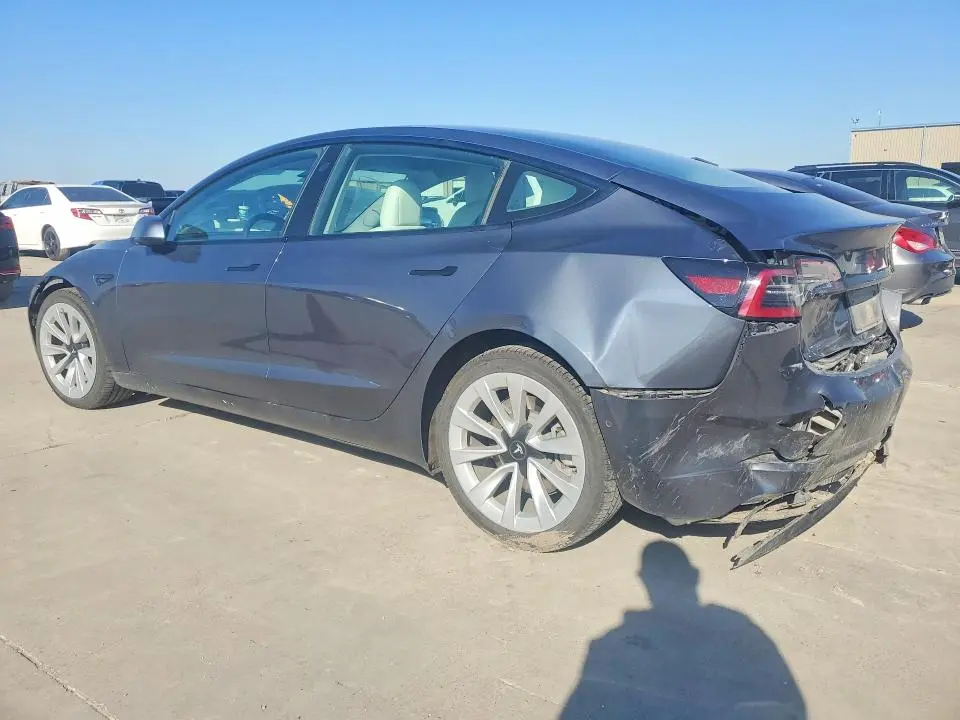 2022 TESLA MODEL 3   