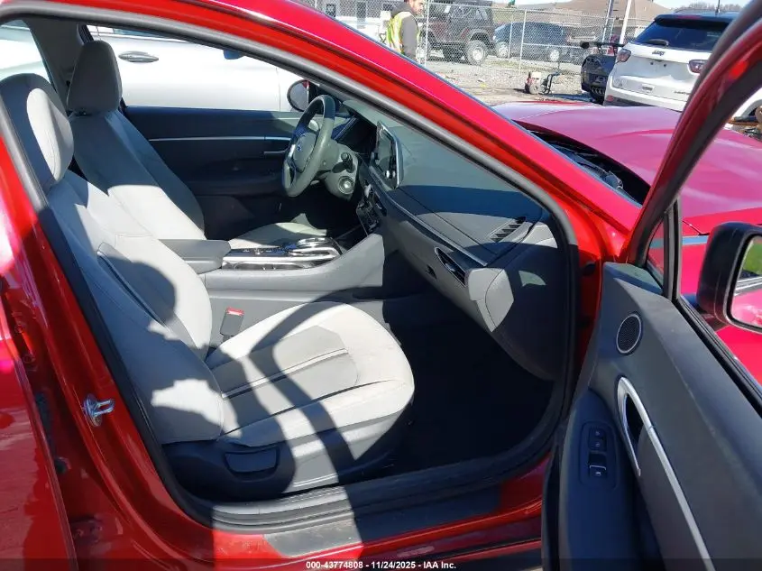 2020 HYUNDAI SONATA SE