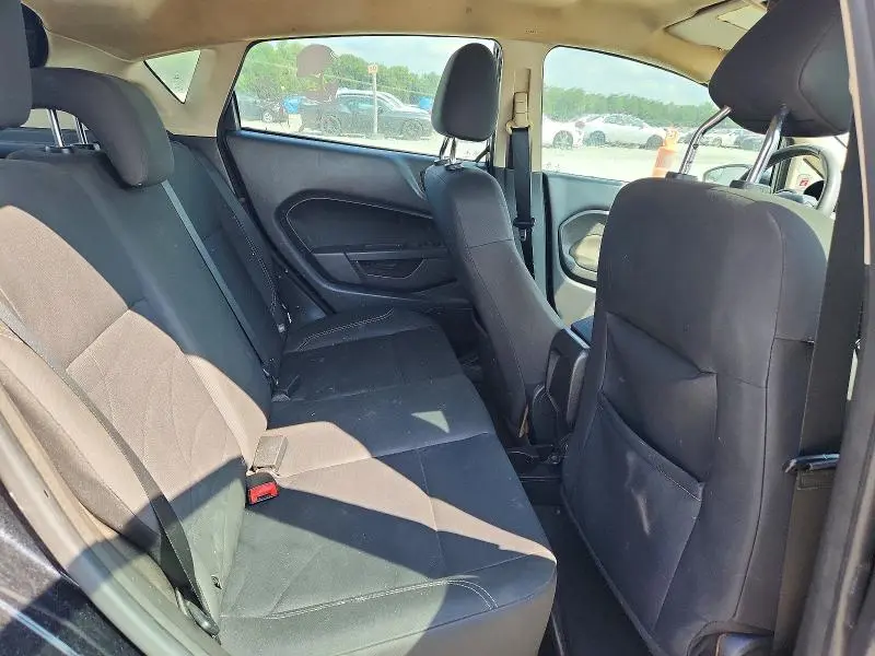 2016 FORD FIESTA SE  