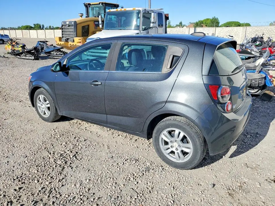 2016 CHEVROLET SONIC LT  