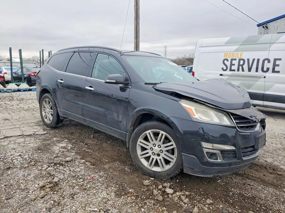 2014 CHEVROLET TRAVERSE LT  