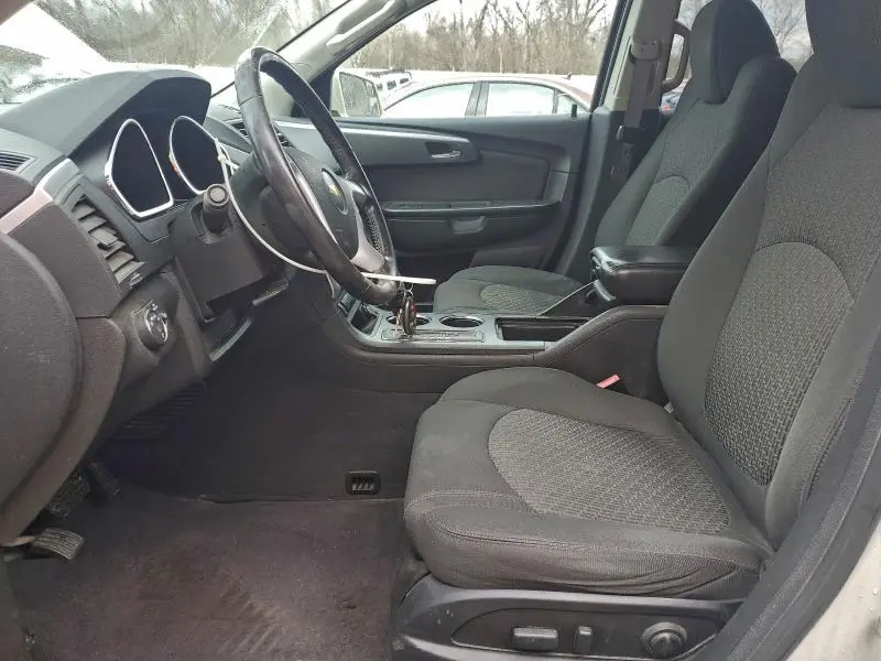 2011 CHEVROLET TRAVERSE LT  