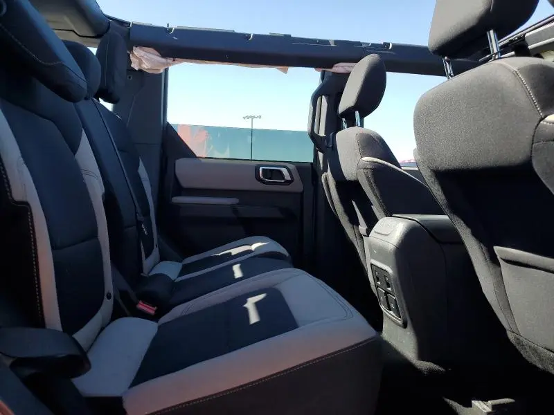 2022 FORD BRONCO BASE  