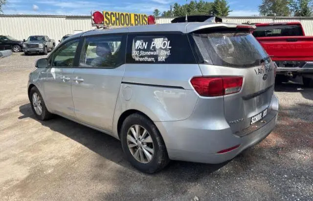 2017 KIA SEDONA L  