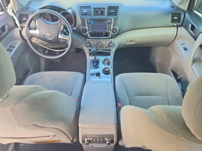 2013 TOYOTA HIGHLANDER PLUS  