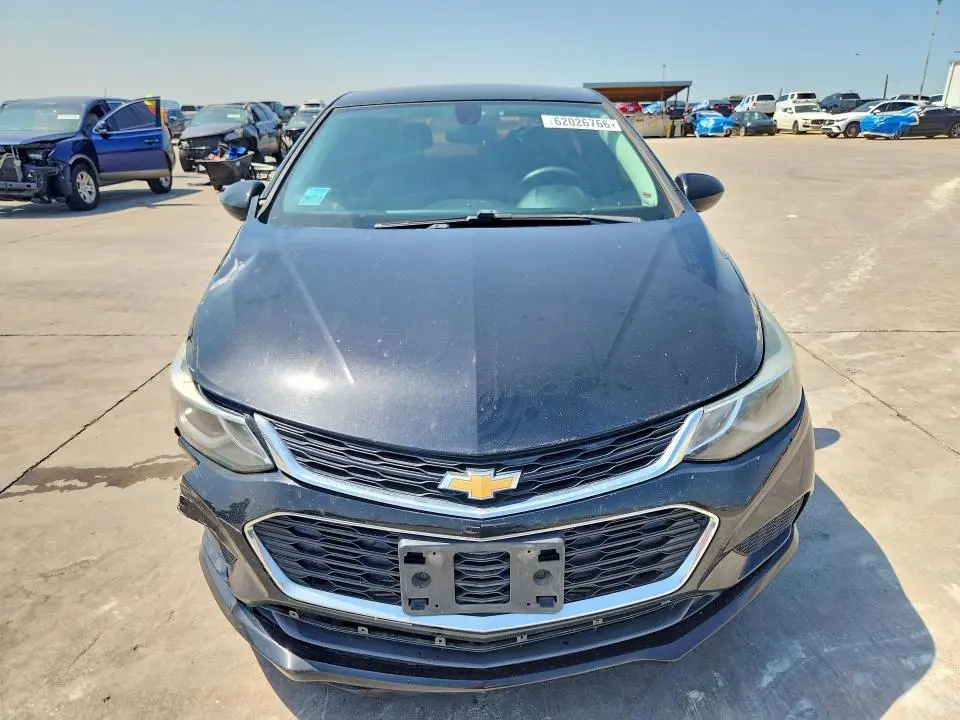 2017 CHEVROLET CRUZE LT  