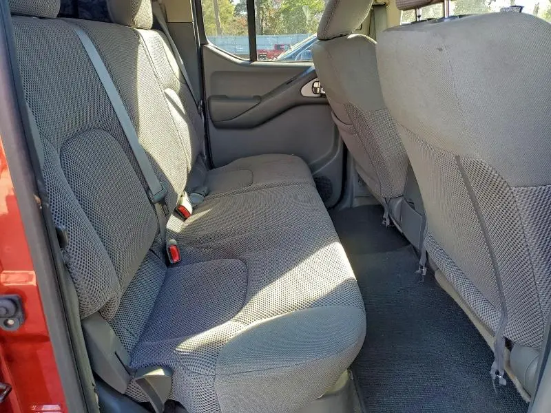 2016 NISSAN FRONTIER S  