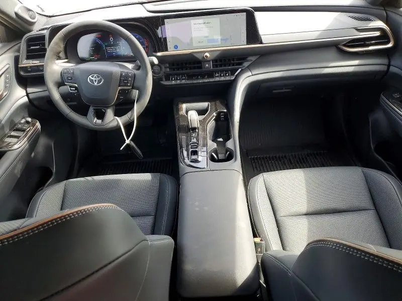 2026 TOYOTA CROWN LIMITED  