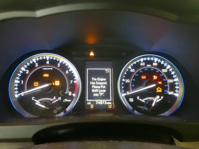 2018 TOYOTA HIGHLANDER XLE  