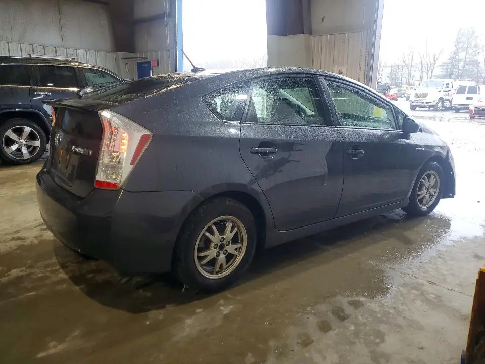 2011 TOYOTA PRIUS TWO  