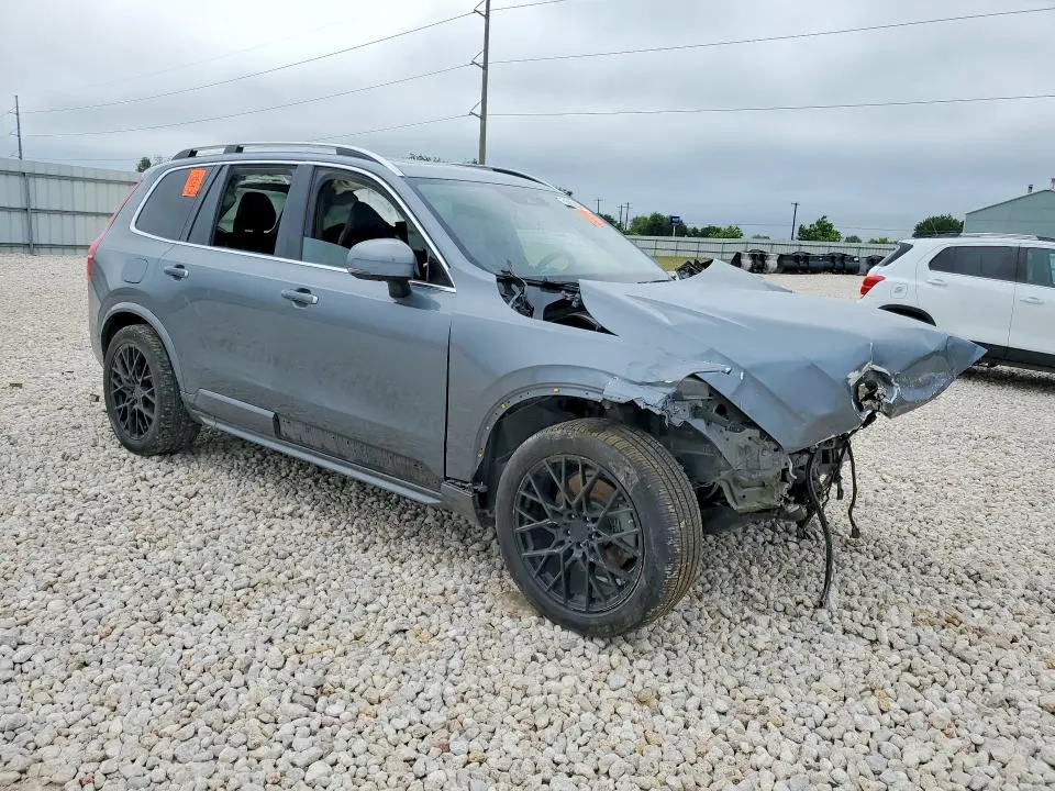 2016 VOLVO XC90   