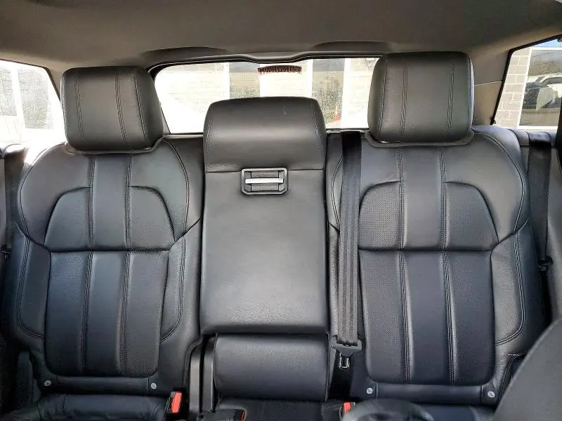 2016 LAND ROVER RANGE ROVER SPORT SE  