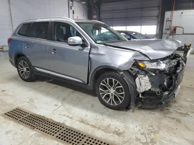 2017 MITSUBISHI OUTLANDER SE  