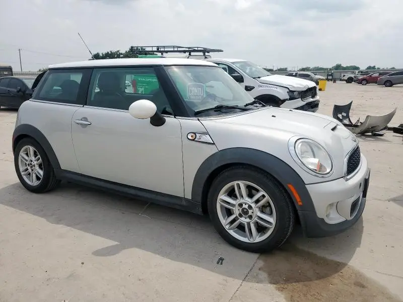 2012 MINI COOPER S