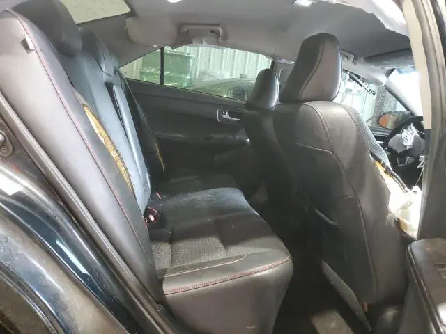 2015 TOYOTA CAMRY LE  