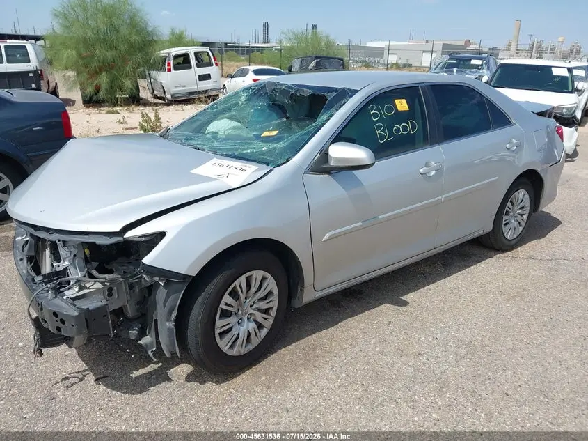2014 TOYOTA CAMRY LE