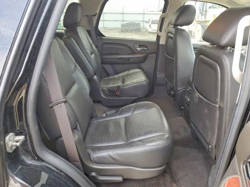 2014 CADILLAC ESCALADE LUXURY  